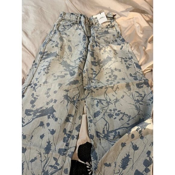 BDG Low & Wide Jean - Floral Print Size 27 - Picture 5 of 9
